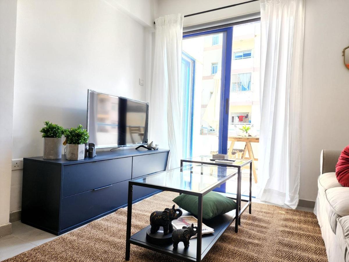 Frida'S Cozy Two Bedroom Apt Larnaca Buitenkant foto
